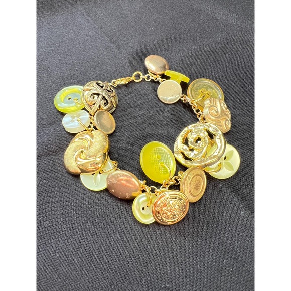 Vintage Button Charm Bracelet: Yellow & Gold Buttons With Gold Chain - 8 Inch - Picture 3 of 9